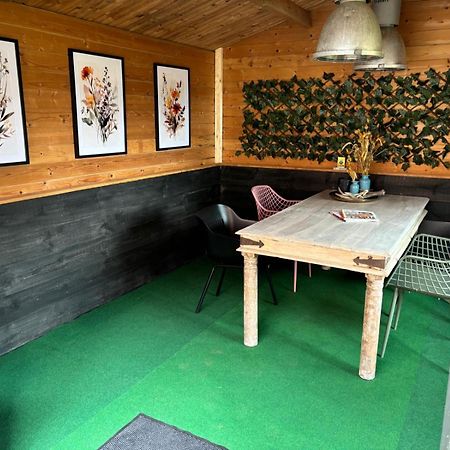 Vakantiehuis Klaartje Kip Voor 4 Personen, Landelijk Gelegen! Enschede Luaran gambar