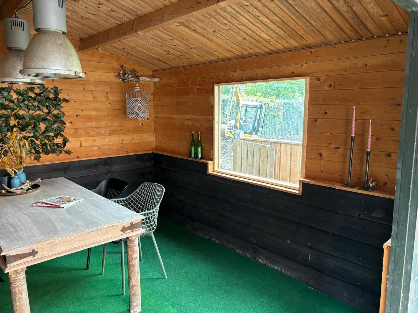 Vakantiehuis Klaartje Kip Voor 4 Personen, Landelijk Gelegen! Enschede Luaran gambar