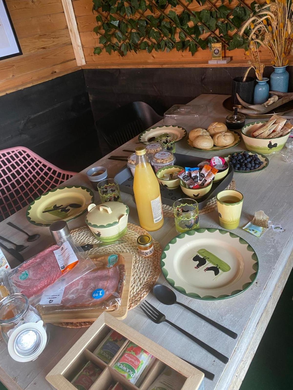 Vakantiehuis Klaartje Kip Voor 4 Personen, Landelijk Gelegen! Enschede Luaran gambar